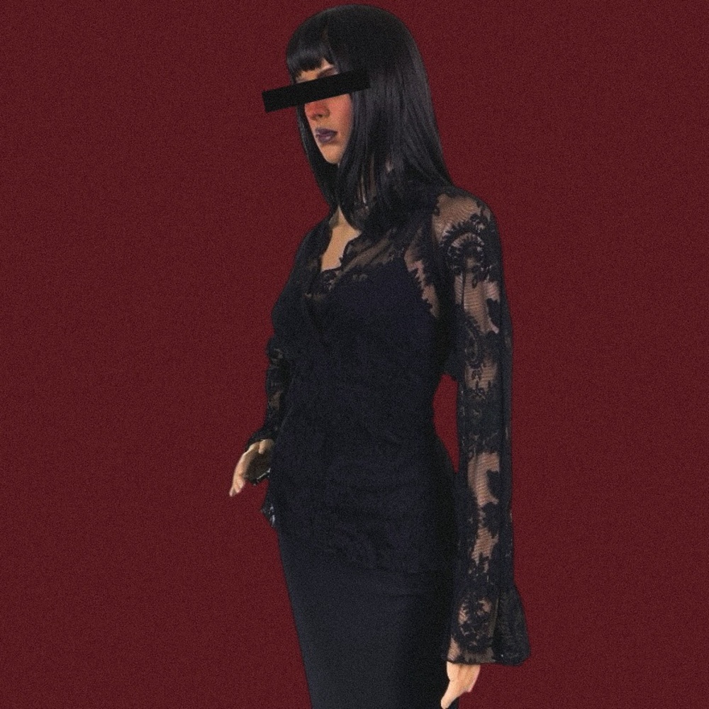 3/$25 Vintage bandolino black vampy romantic goth lace blouse